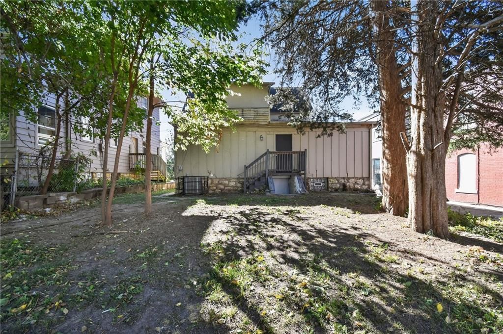 3906 Windsor Avenue — photo 29
