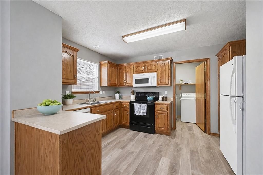 7405 E 165th Street — photo 11