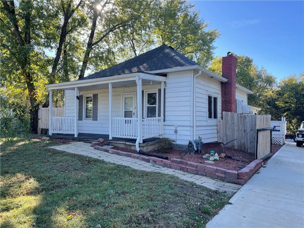 306 E Kay Street, Lansing, KS