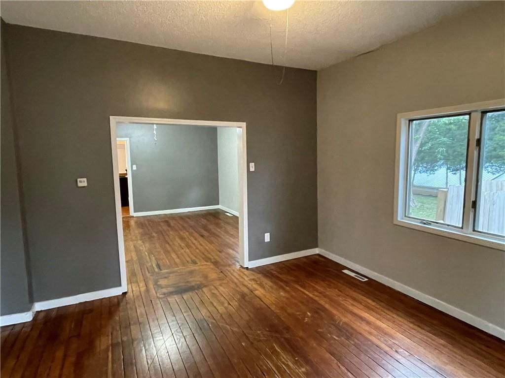 306 E Kay Street — photo 9