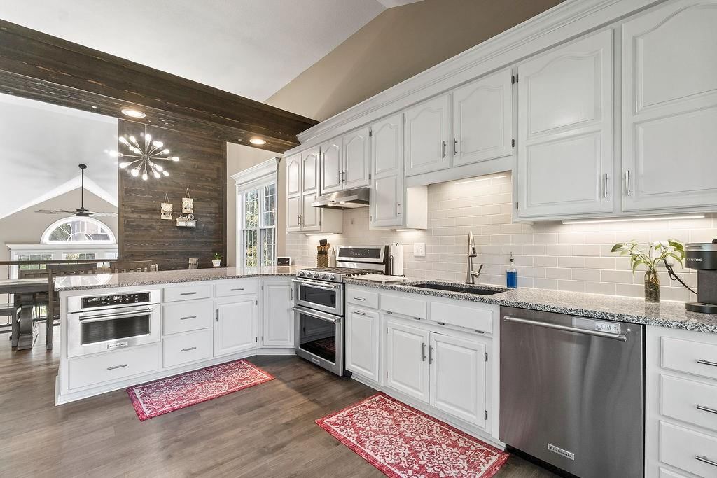 1408 NE 80th Place — photo 8