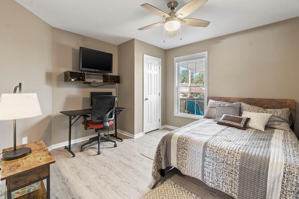 1408 NE 80th Place — photo 14