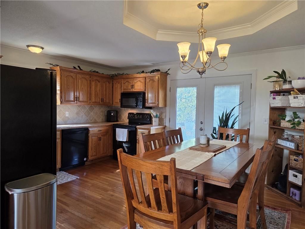 1812 Lauren Lane — photo 5
