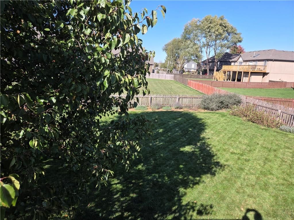 1812 Lauren Lane — photo 23