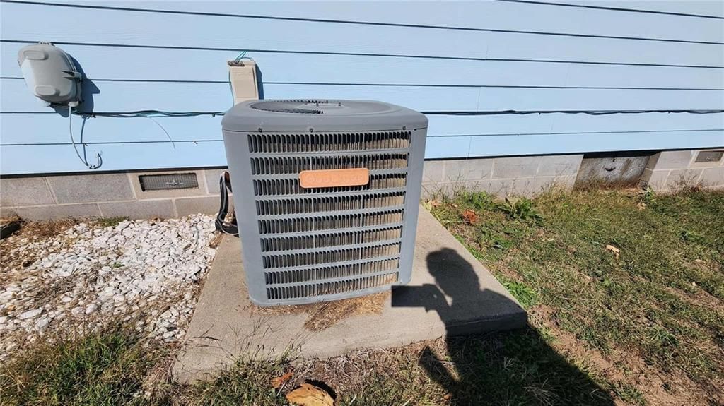 110 S Williams Street — photo 34