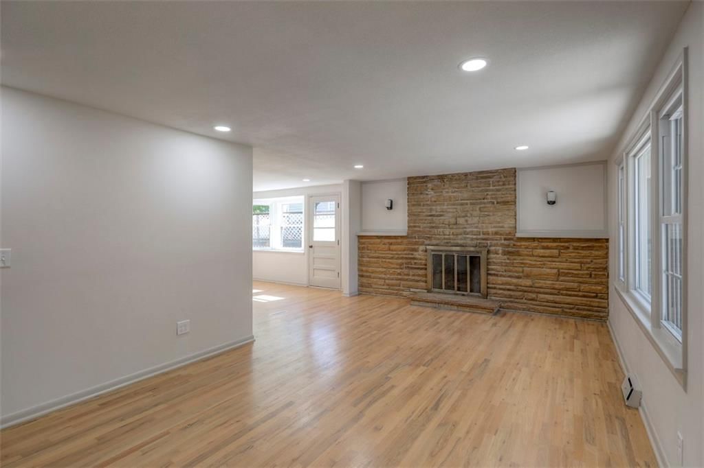 909 S Appleton Avenue — photo 7
