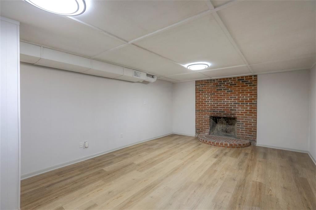 909 S Appleton Avenue — photo 24
