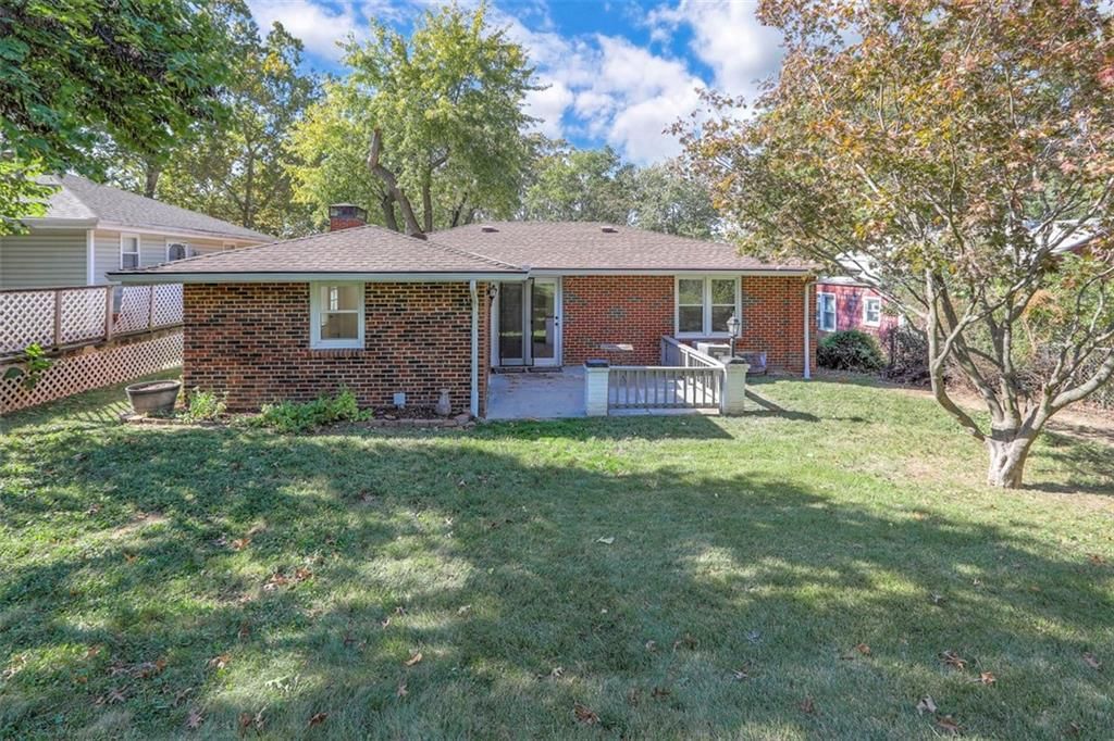 909 S Appleton Avenue — photo 27