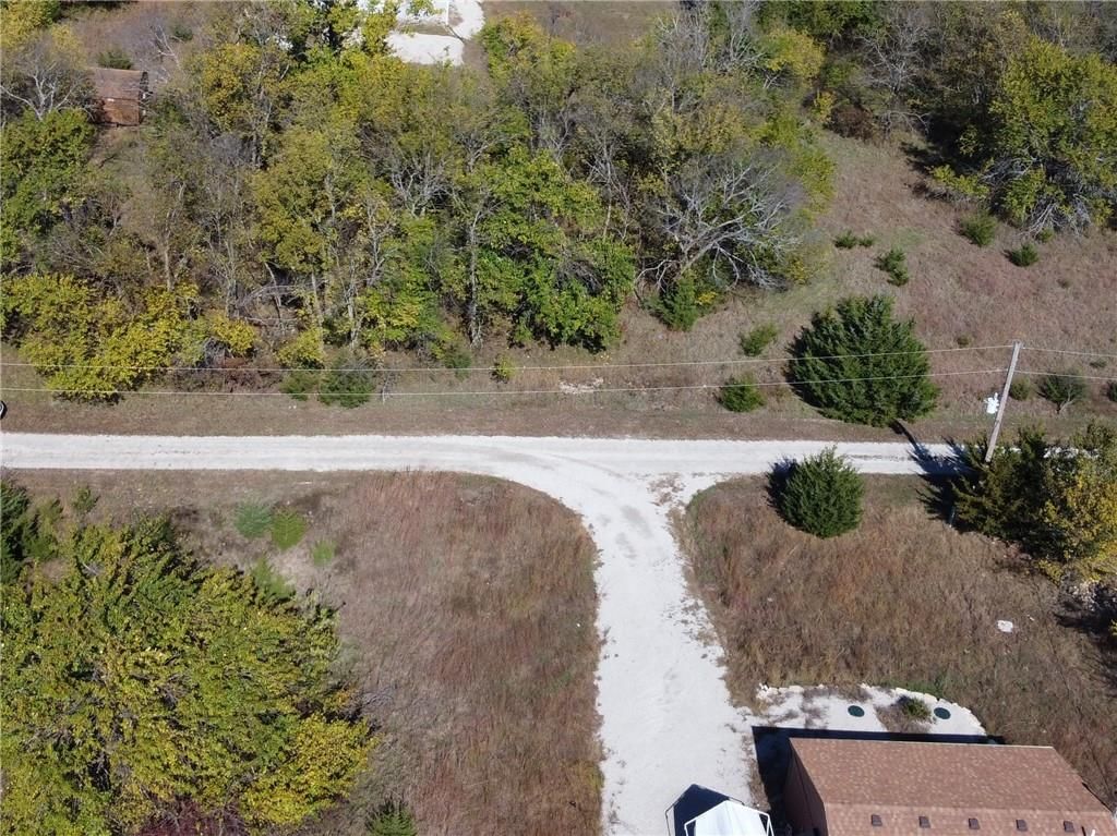 41 & 45 Illinois Drive — photo 4