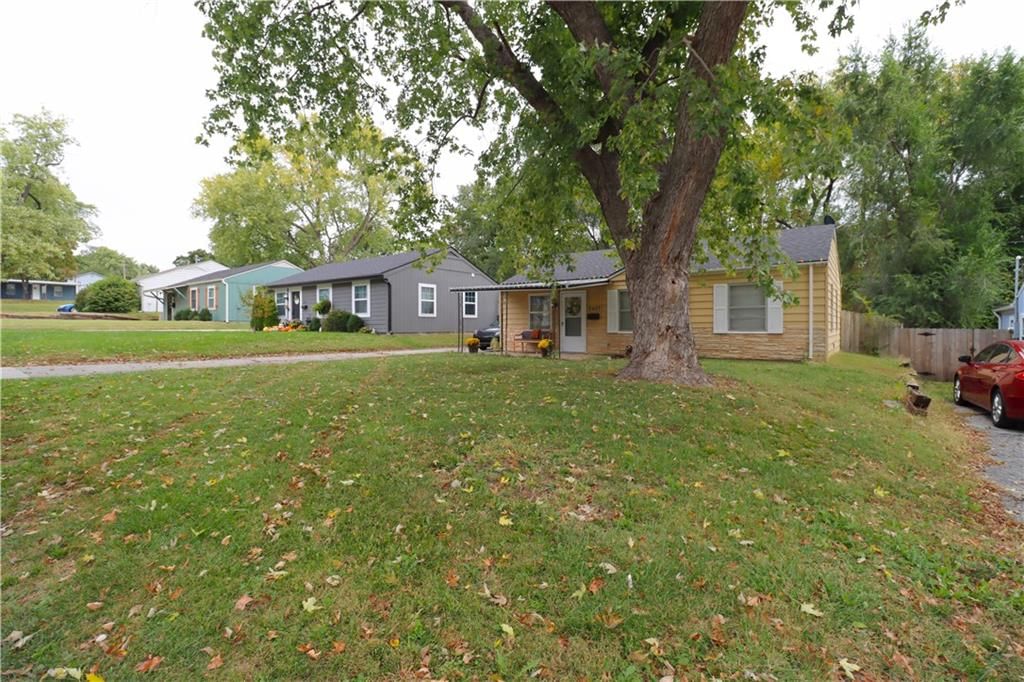 2617 S 49th Street — photo 21