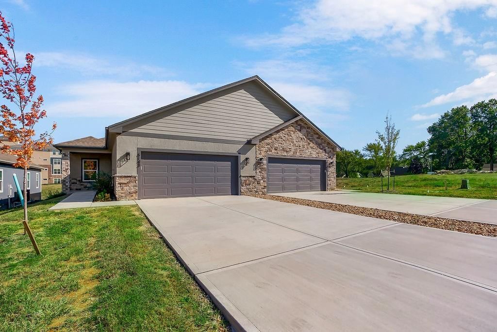 6143 Park Street, Shawnee, KS