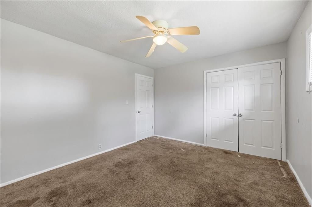 11015 Cambridge Avenue — photo 10