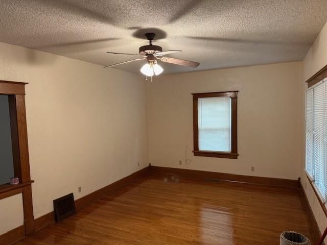 1520 S 20th Street — photo 2