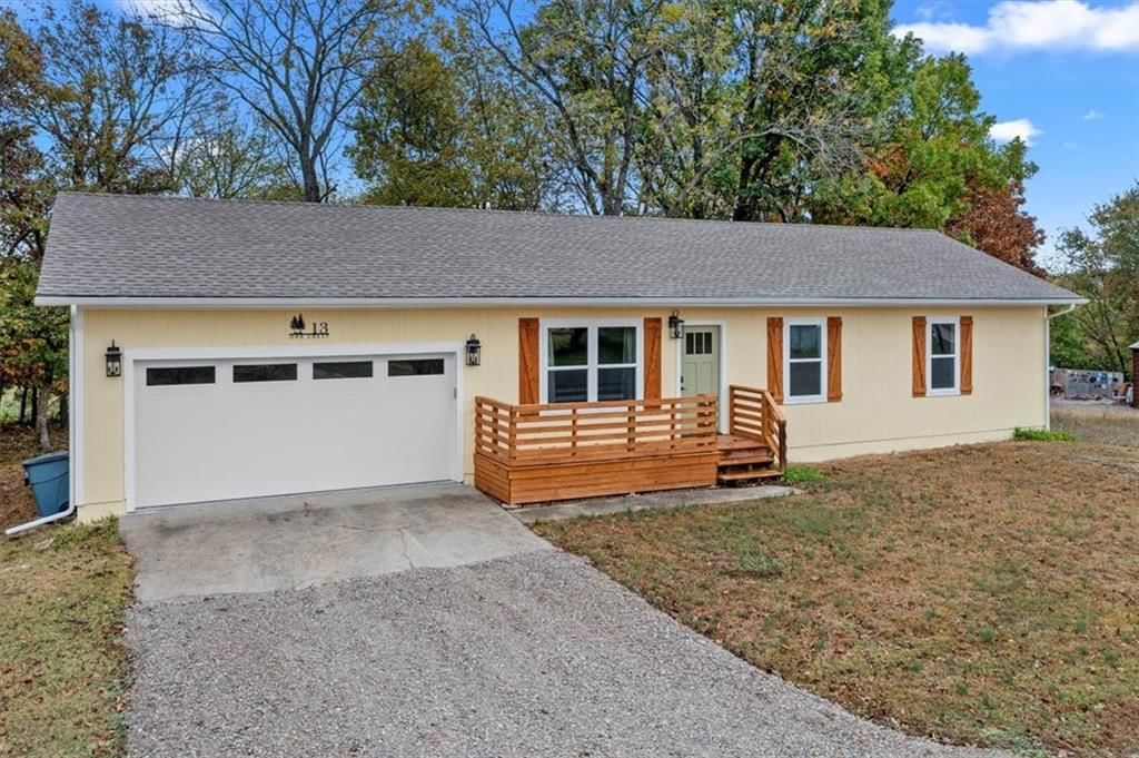 13 Oak Crest Drive — photo 2