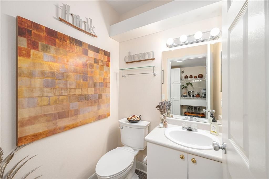 11613 Tomahawk Creek Parkway — photo 10