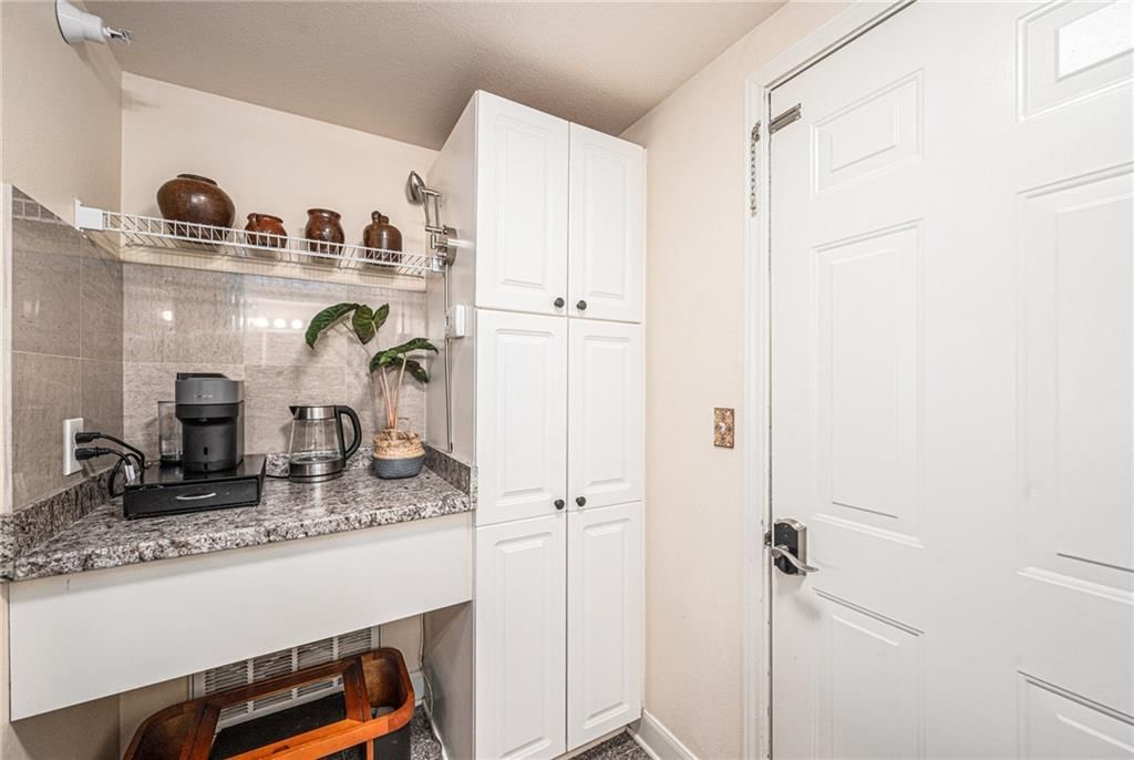 11613 Tomahawk Creek Parkway — photo 11