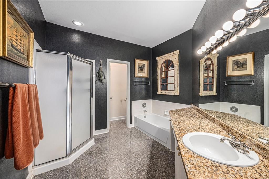 11613 Tomahawk Creek Parkway — photo 18