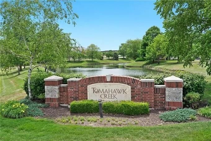 11613 Tomahawk Creek Parkway — photo 29