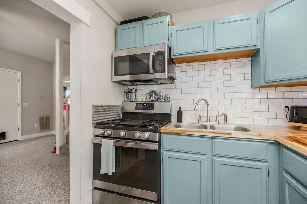 202 W FRANK Street — photo 11