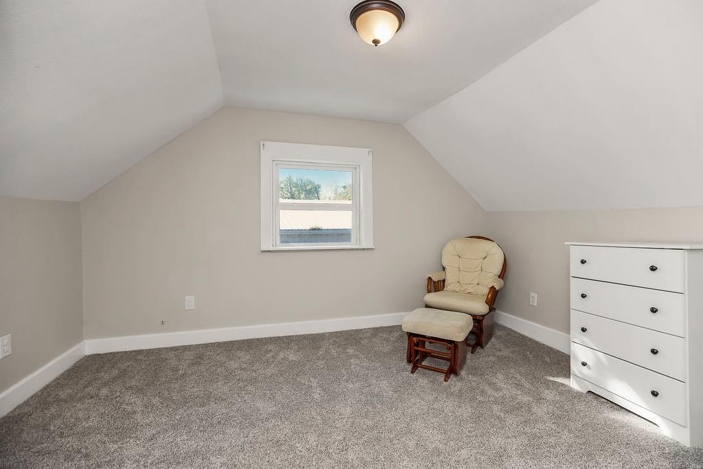 202 W FRANK Street — photo 15