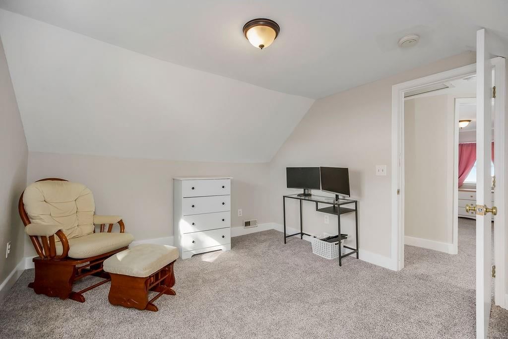 202 W FRANK Street — photo 16