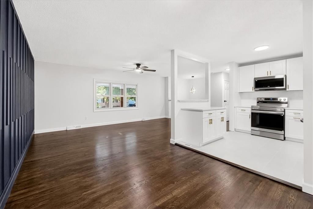 4914 N Wallace Drive — photo 3