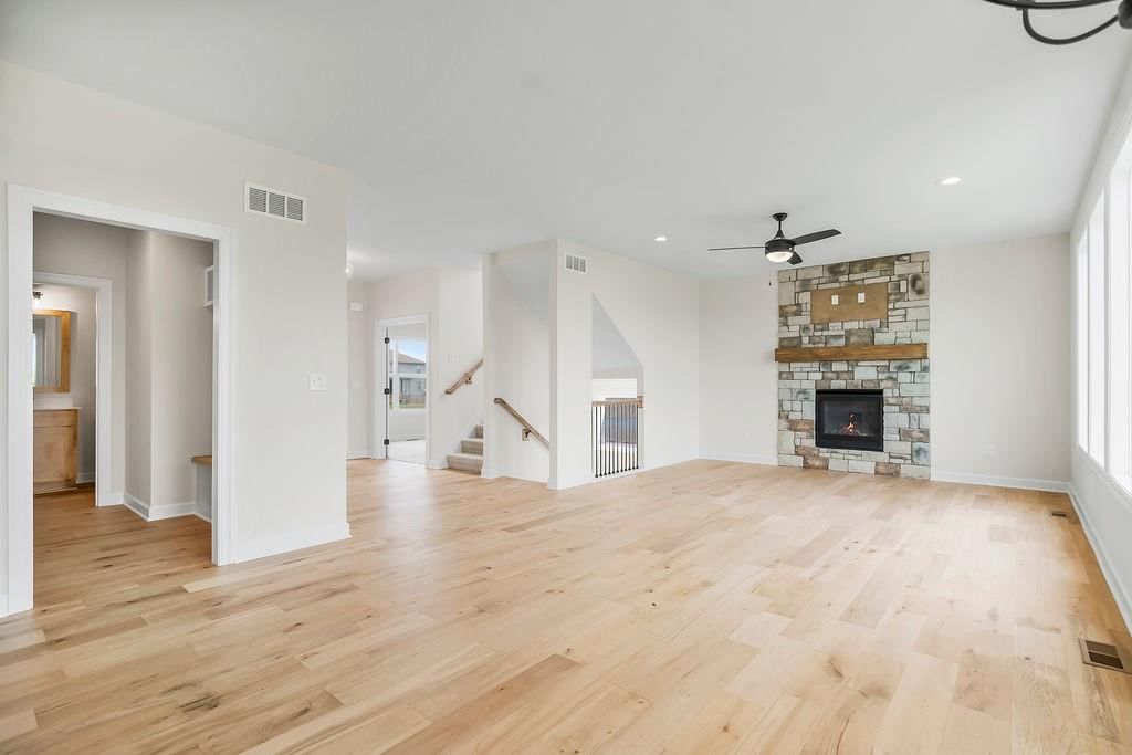 16563 W 166th Court — photo 5