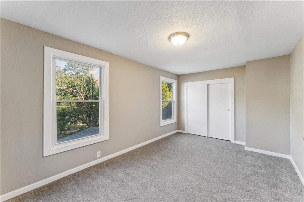 2734 Park Avenue — photo 17