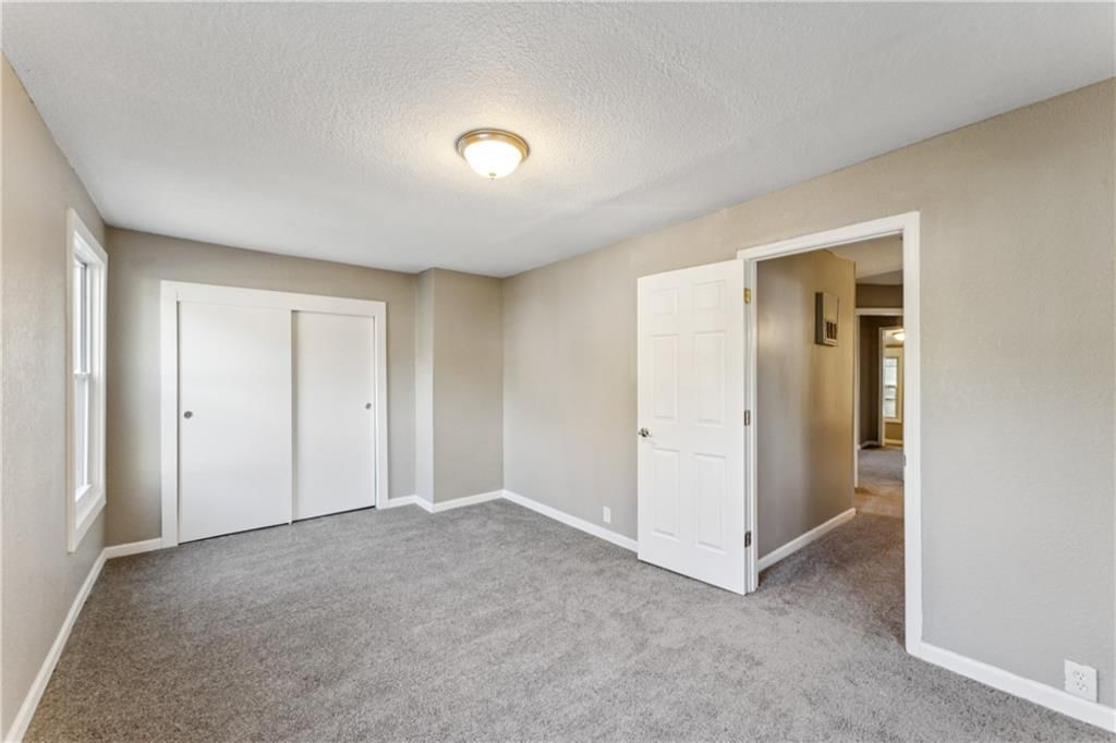 2734 Park Avenue — photo 18