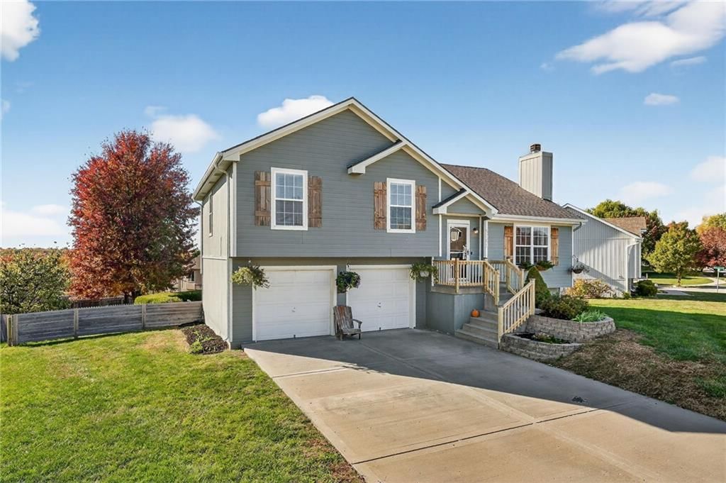 9305 NE Paw Paw Drive — photo 3