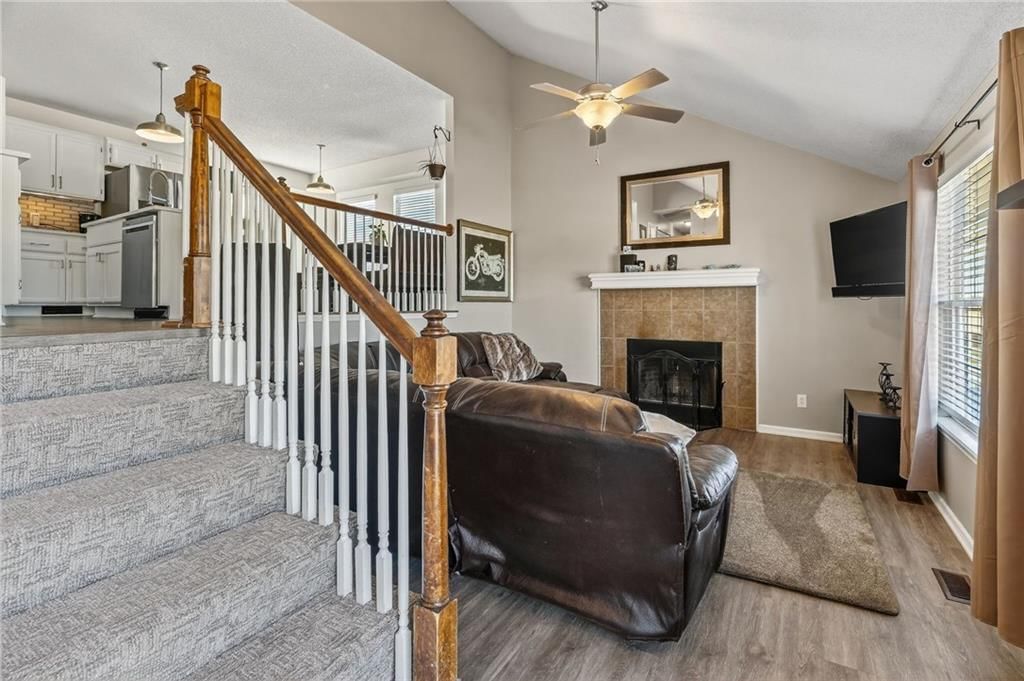 9305 NE Paw Paw Drive — photo 4