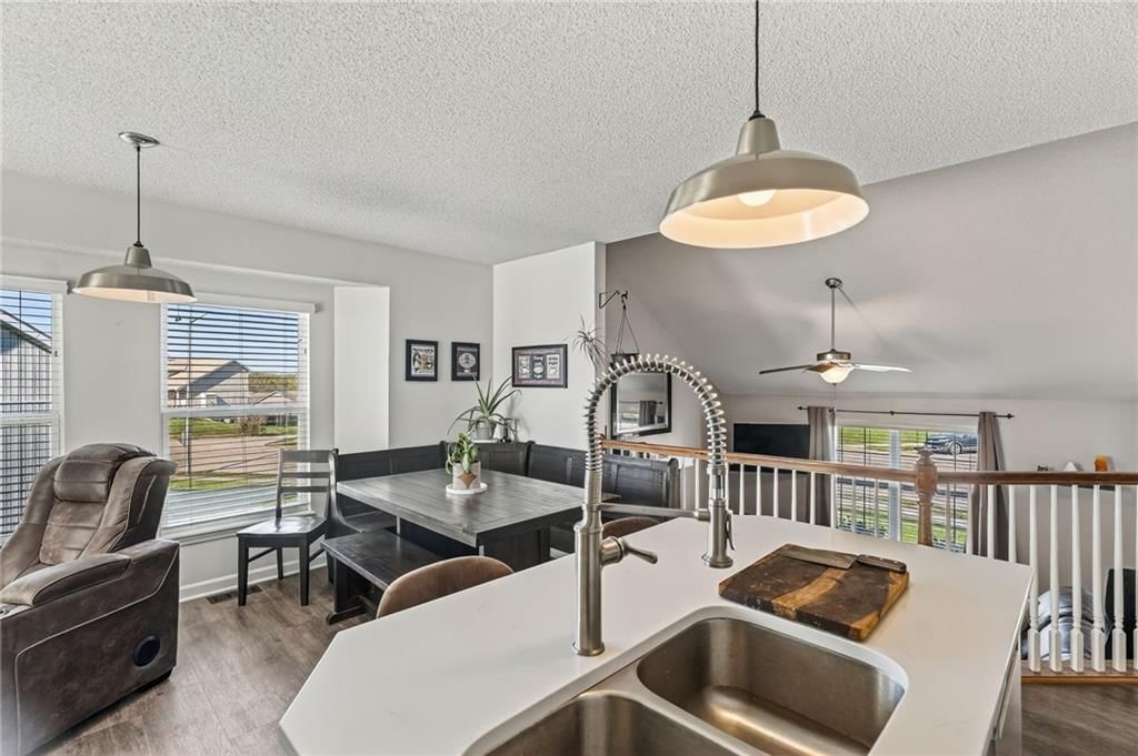 9305 NE Paw Paw Drive — photo 10