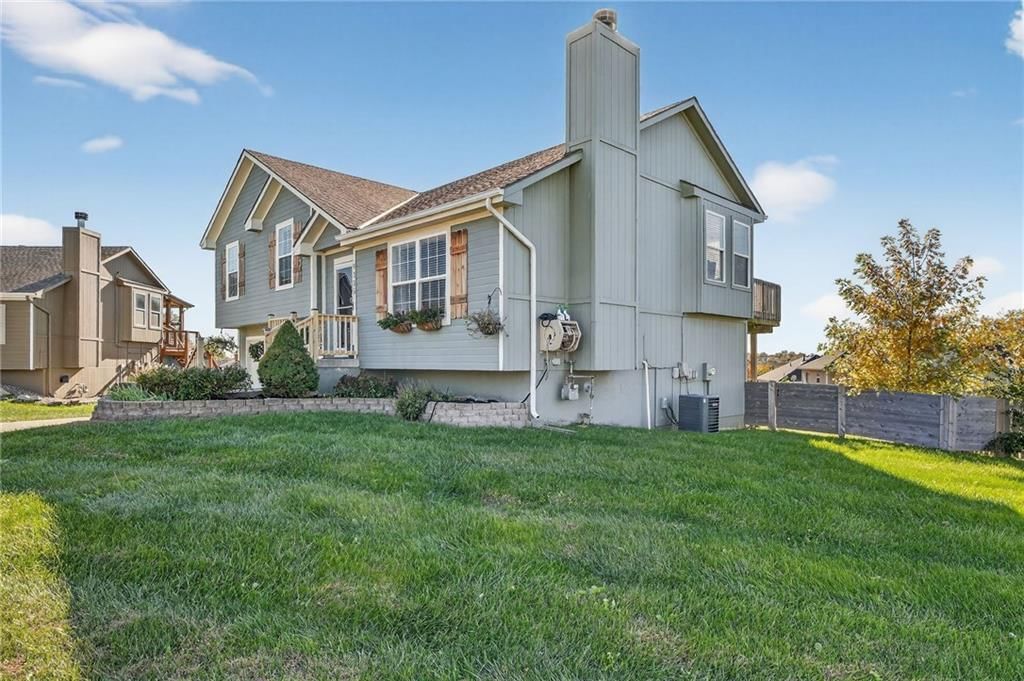 9305 NE Paw Paw Drive — photo 26