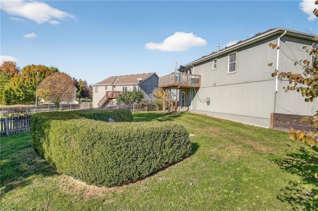 9305 NE Paw Paw Drive — photo 31