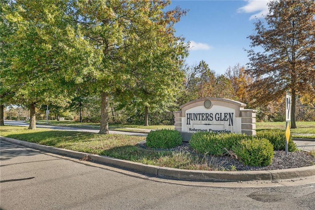 9305 NE Paw Paw Drive — photo 32