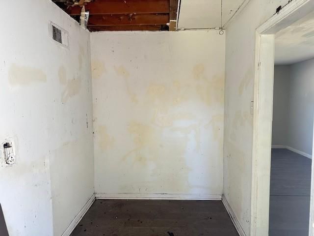 2913 S 52nd Street — photo 16