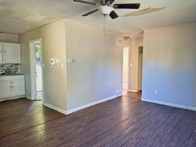 2913 S 52nd Street — photo 17