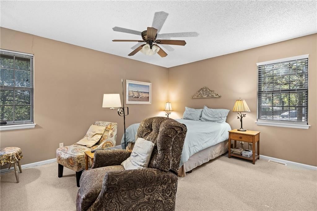 8919 Greenway Lane — photo 13