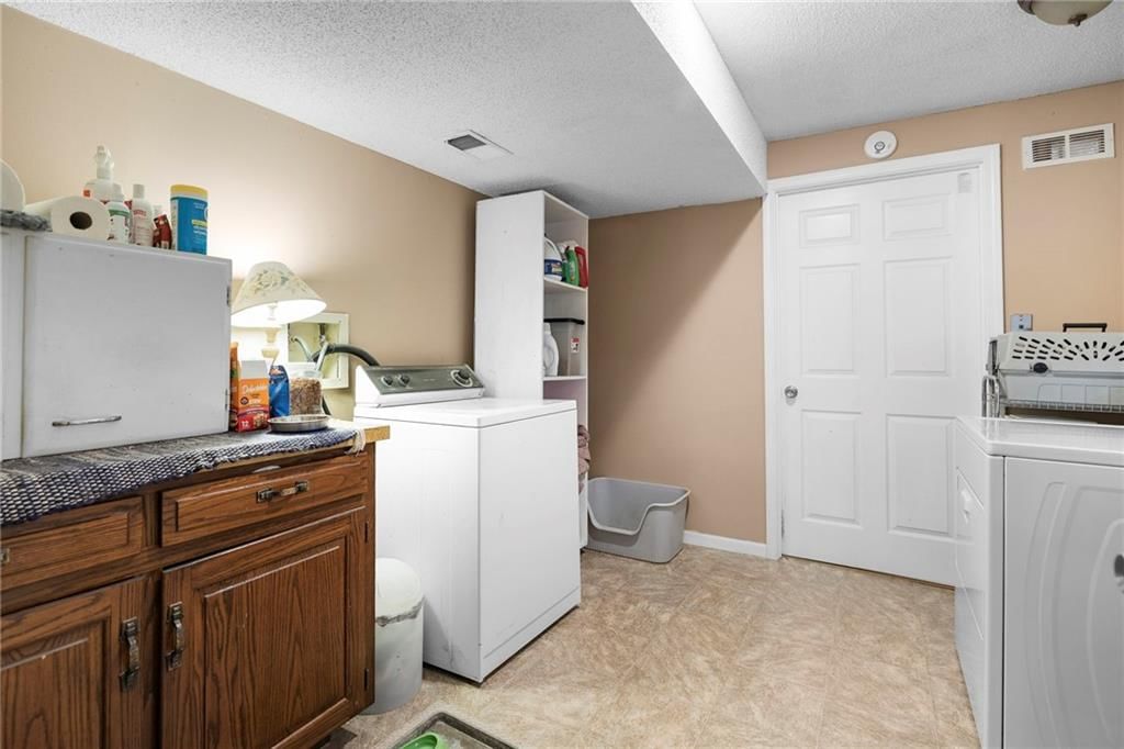 8919 Greenway Lane — photo 30