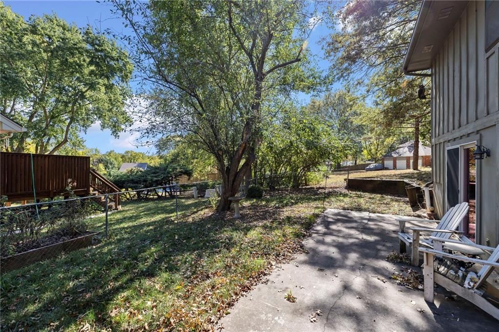 8919 Greenway Lane — photo 34