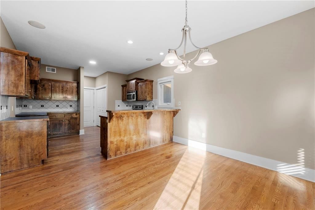 9911 Webster Circle — photo 10