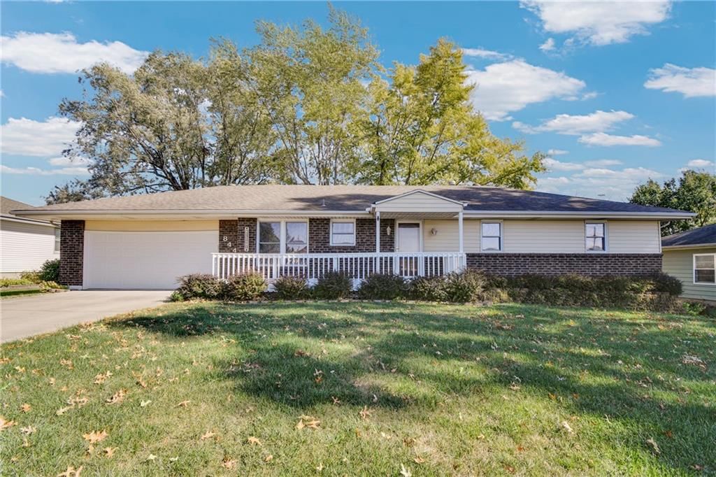 844 E 1st Street, Peculiar, MO