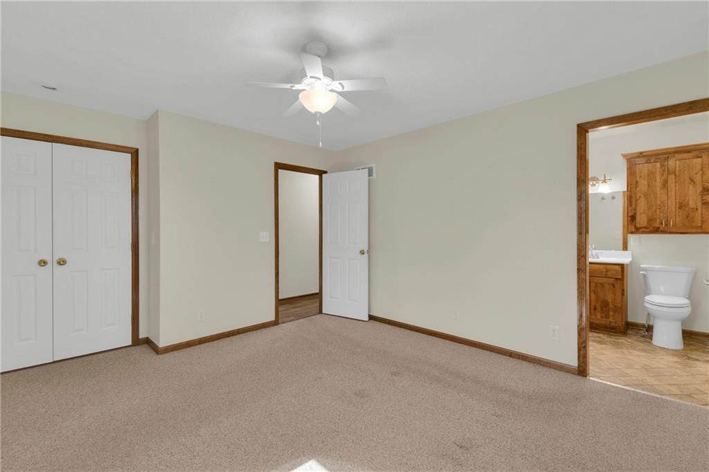 844 E 1st Street — photo 15