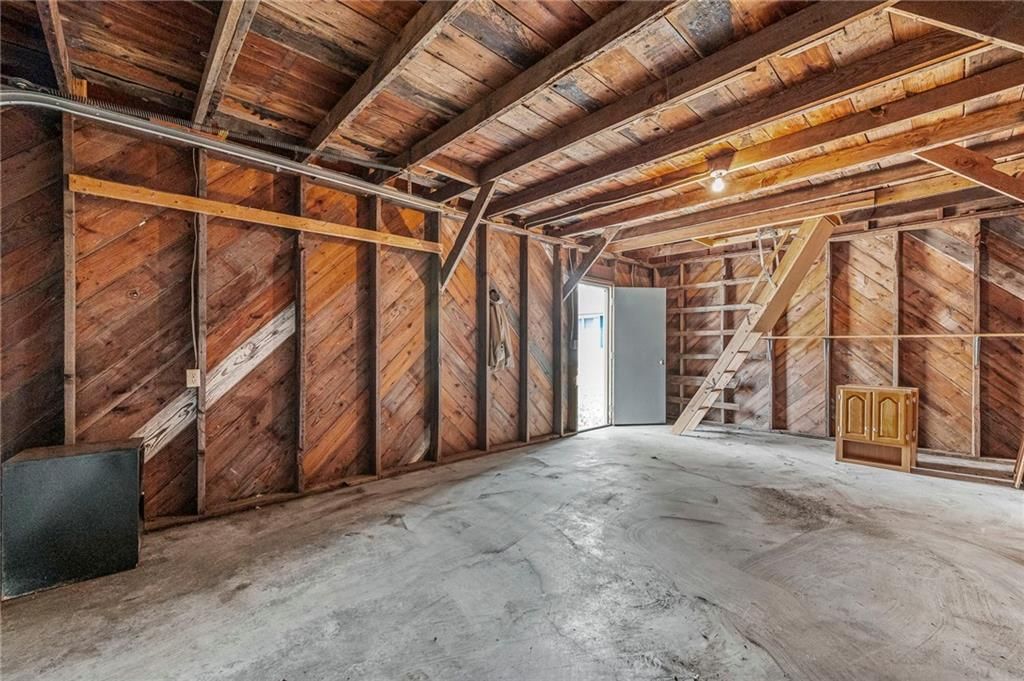 608 N Harrington Street — photo 28