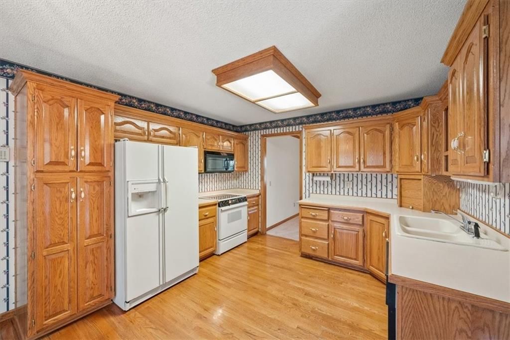 Photo 8 of 55 - 4801 NE 160th Street