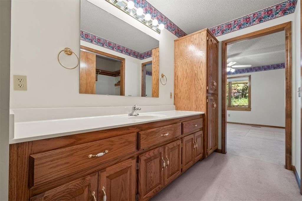 Photo 21 of 55 - 4801 NE 160th Street