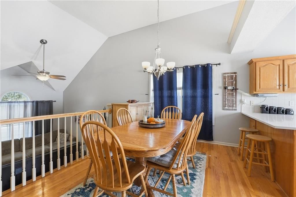 8015 N Kensington Avenue — photo 6