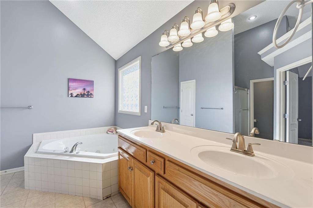 8015 N Kensington Avenue — photo 19