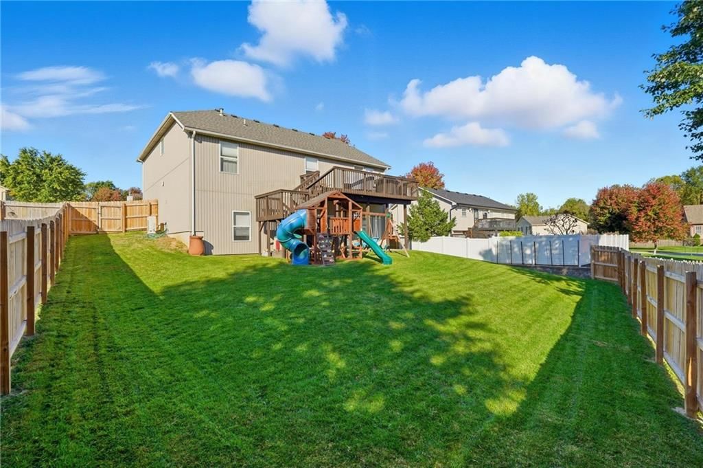 8015 N Kensington Avenue — photo 34