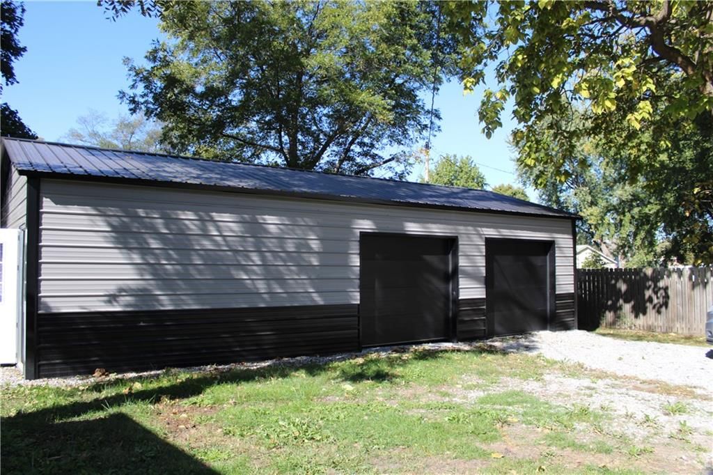 608 Maple Street — photo 8
